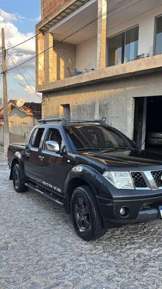 NISSAN FRONTIER 2.5 SE STRIKE 4X2 CD TURBO ELETRONIC DIESEL 4P MANUAL